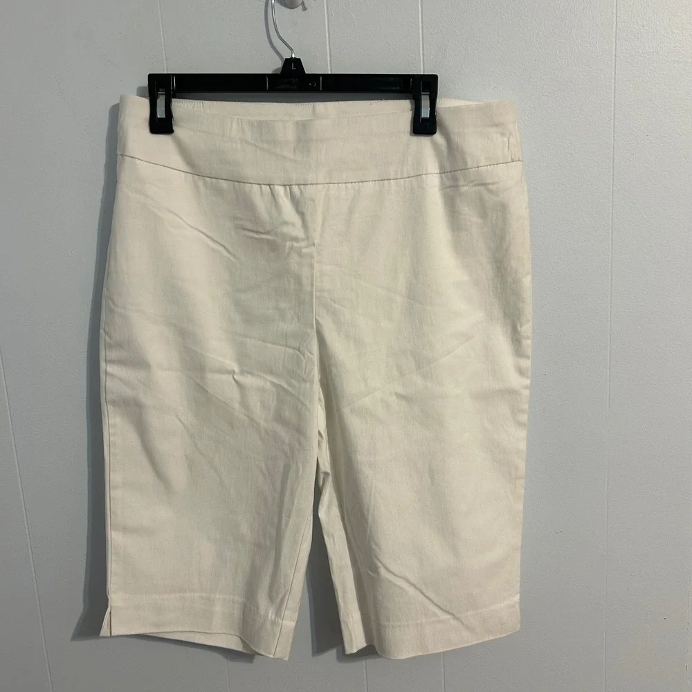 Grace‎ White Bermuda Shorts Womens 14 NWT Pull On Stretch Rayon Blend Side Slit